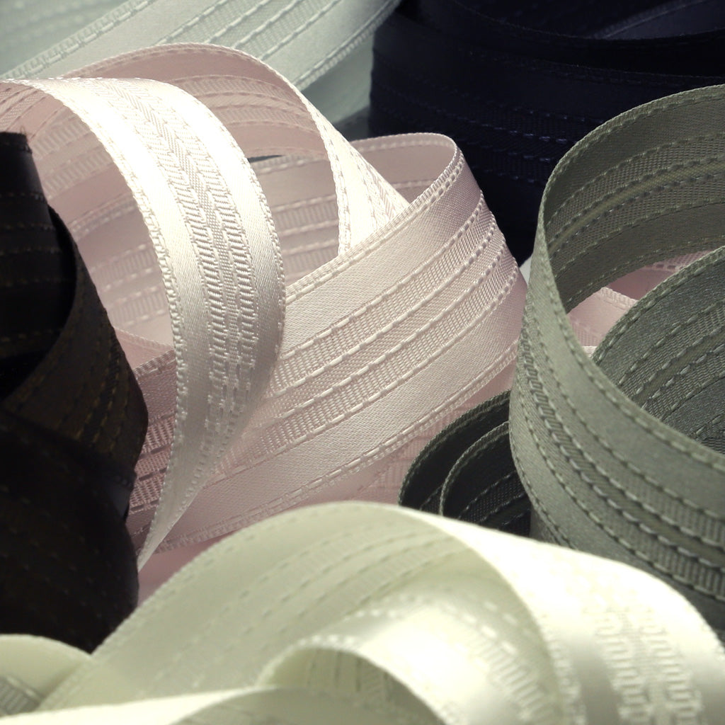 ストライプサテンリボン #105 スチールブラック