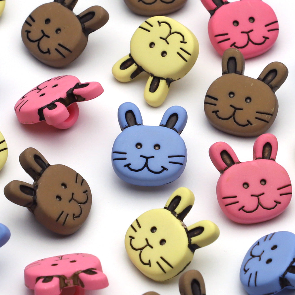 プラスチックボタン ブラウン