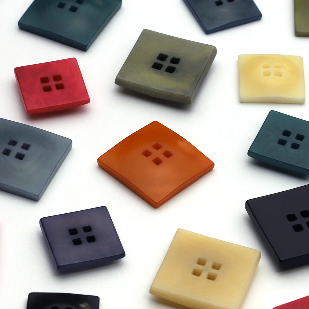 ナットボタン モスグリーン